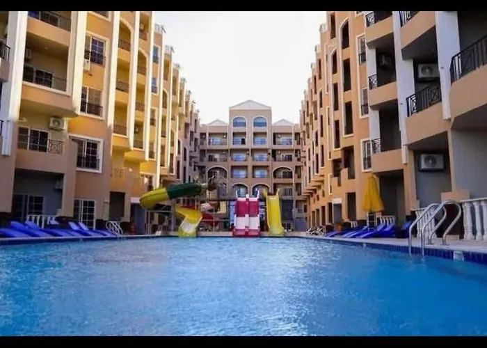 چوليانا بيتش ريزورت الاحياء * Hurghada