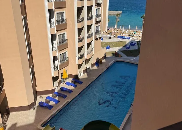 چوليانا بيتش ريزورت الاحياء * Hurghada